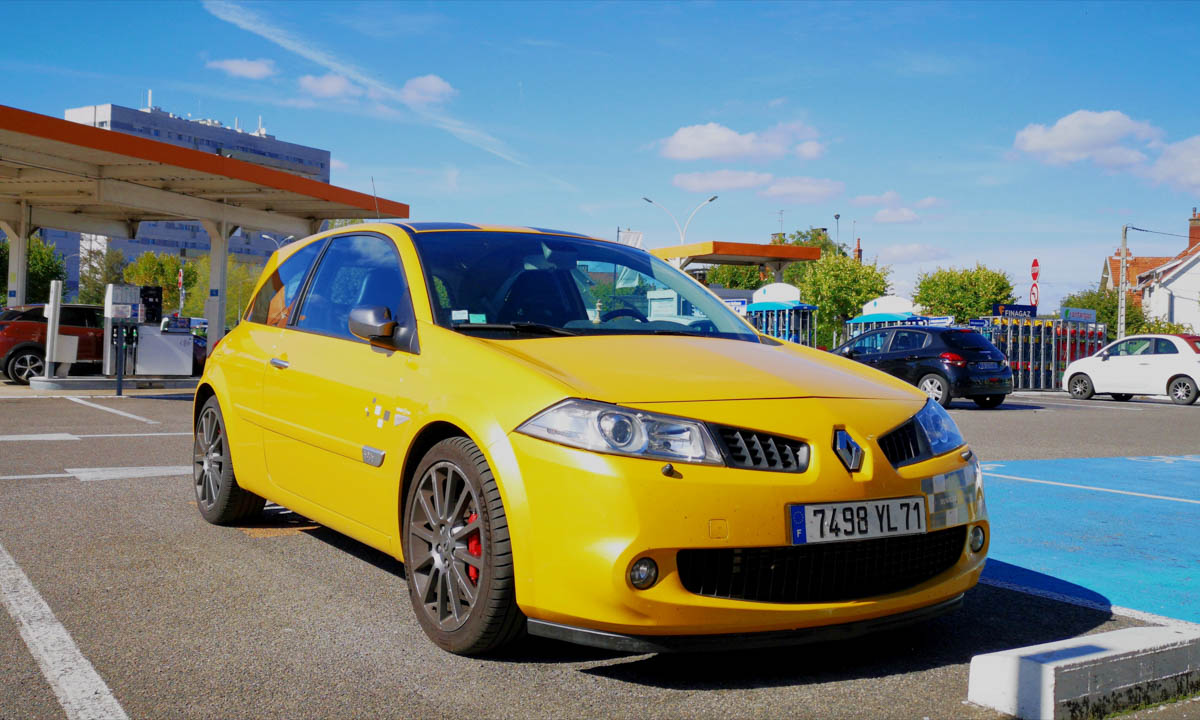 Renault Mégane（II）鋁圈尺寸輪胎尺寸原廠建議規格-車主充電站