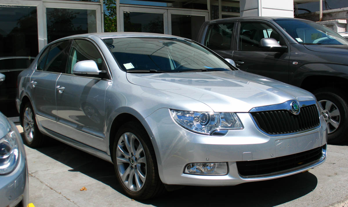Skoda Superb（B6）鋁圈尺寸輪胎尺寸原廠建議規格-車主充電站