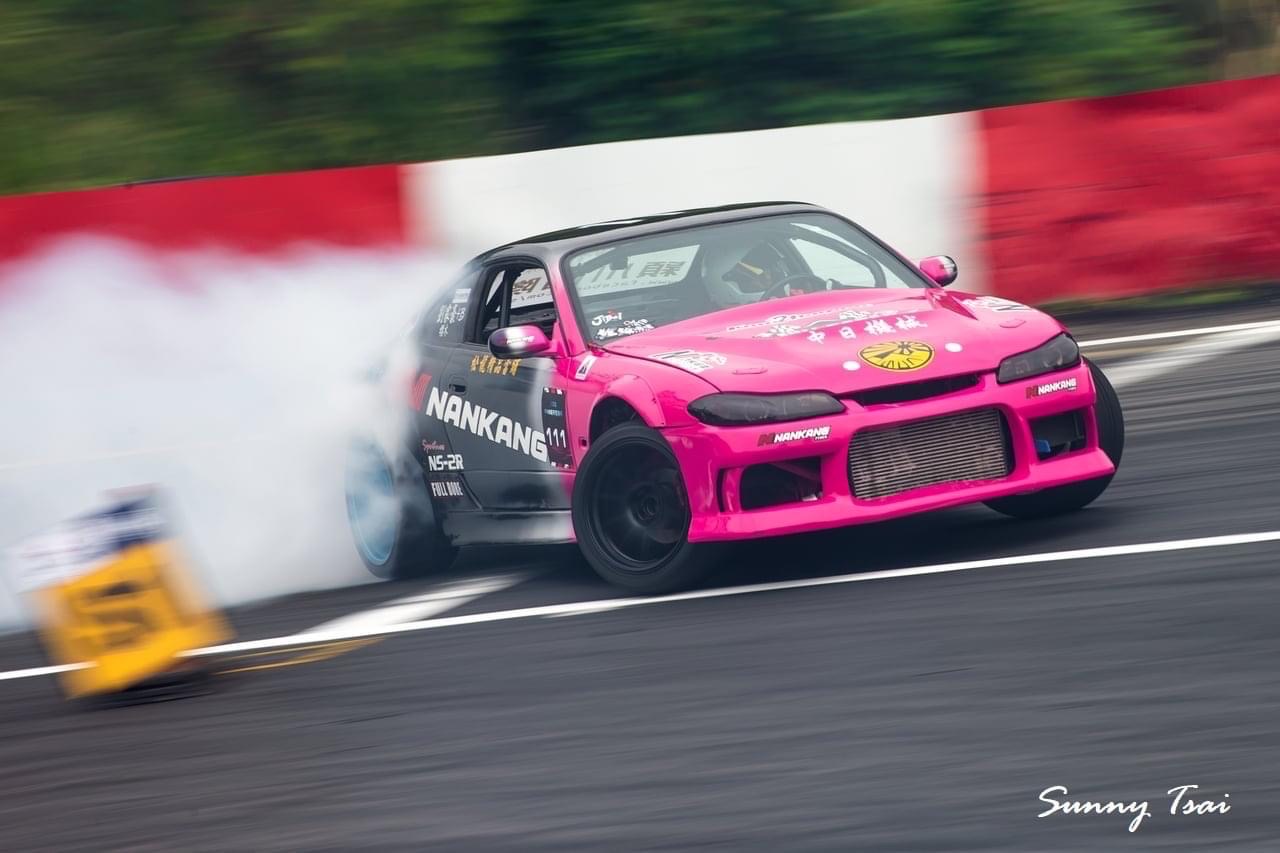 Nissan Silvia S15 SPEC-R 甩尾式樣開箱心得 & 飄移車手櫻木 飄移賽追走單挑講解
