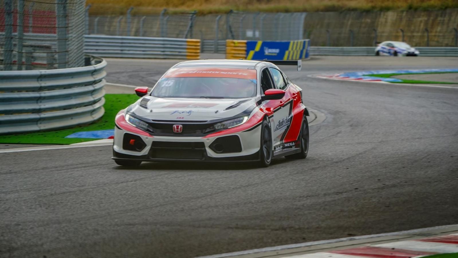 Honda Civic Type R FK7 TCR 麗寶超級房車賽TCR組別冠軍車手陳軍華，開箱心得分享：好的後勤帶你直上頒獎台！