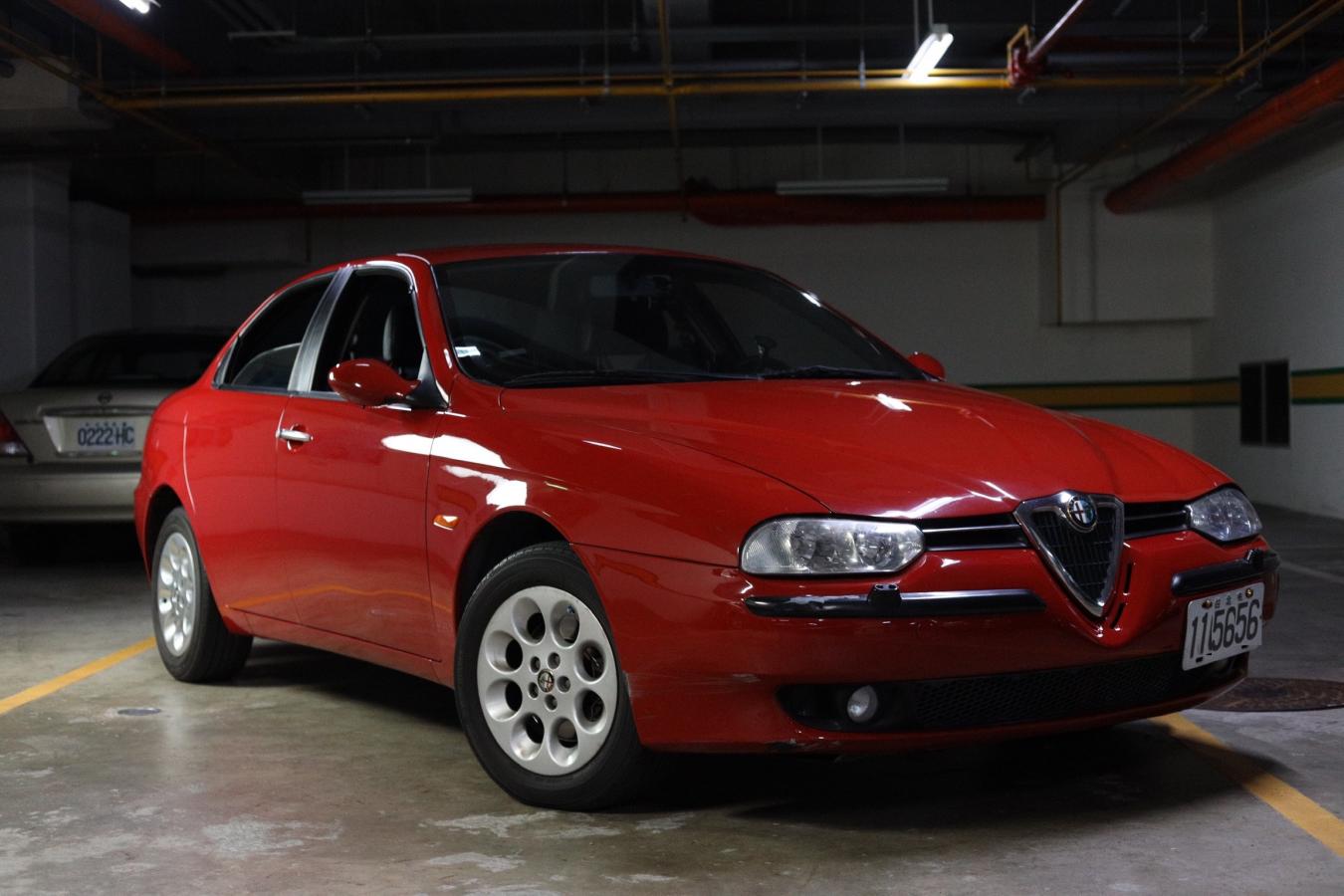 Alfa Romeo 156 1.8TS車主開箱心得評價：最容易踏入蛇毒的一條路，人生中第一台車就買義大利車！