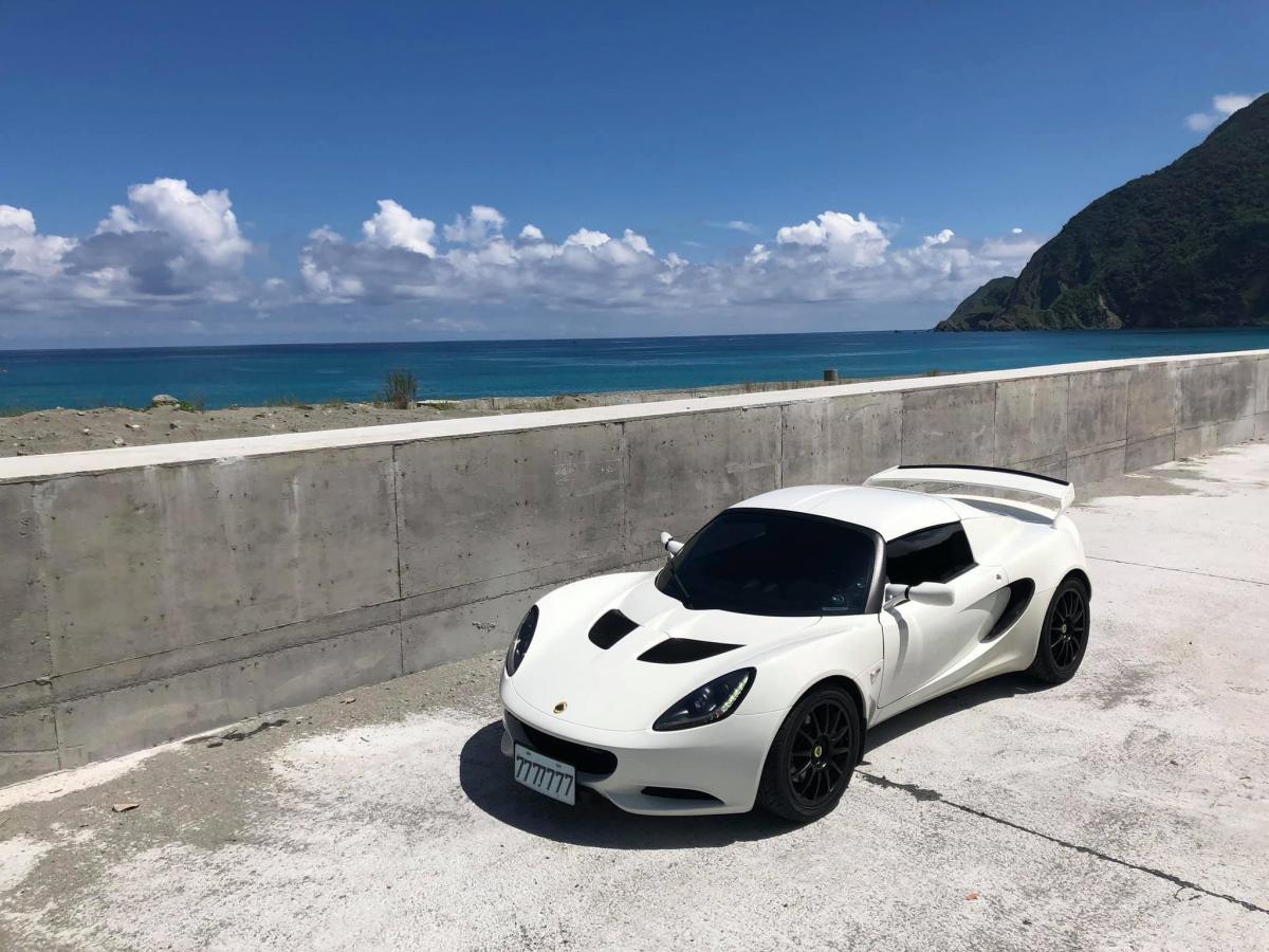 Lotus Elise S3 Hardtop 1.6L NA車主開箱心得評價：天天開的Lotus，沒有想像中的硬派！