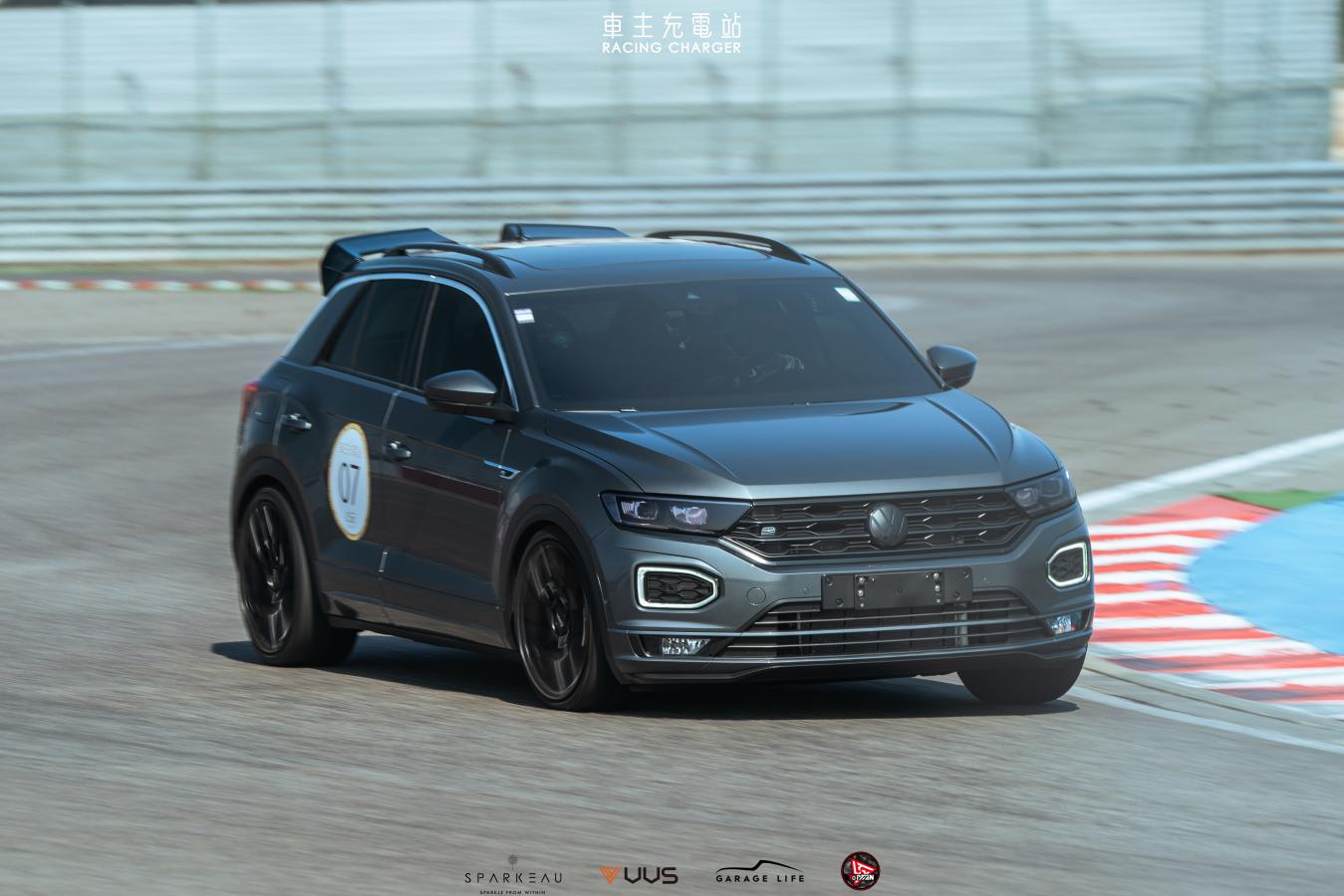 Volkswagen T-Roc 330 TSI R-Line Performance車主開箱心得評價：一階改裝麗寶就跑到2:11，不僅跑得快還能很省油！