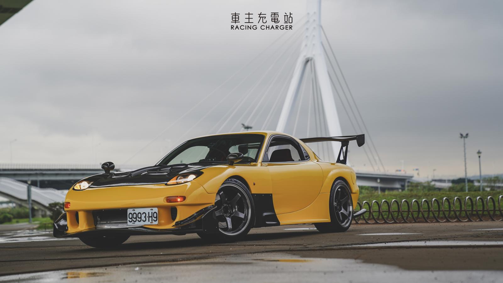 Mazda RX-7（FD3S）車主開箱心得評價：從小看GT300的RX-7廠車成長，長大後就買一台來收藏！