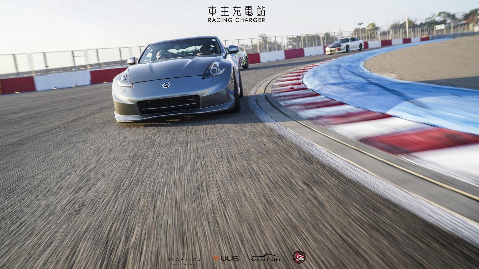 Nissan 370Z Nismo（Z34）車主開箱心得評價：美規才有的Nismo版本，六速手排、退檔補油通通都有！