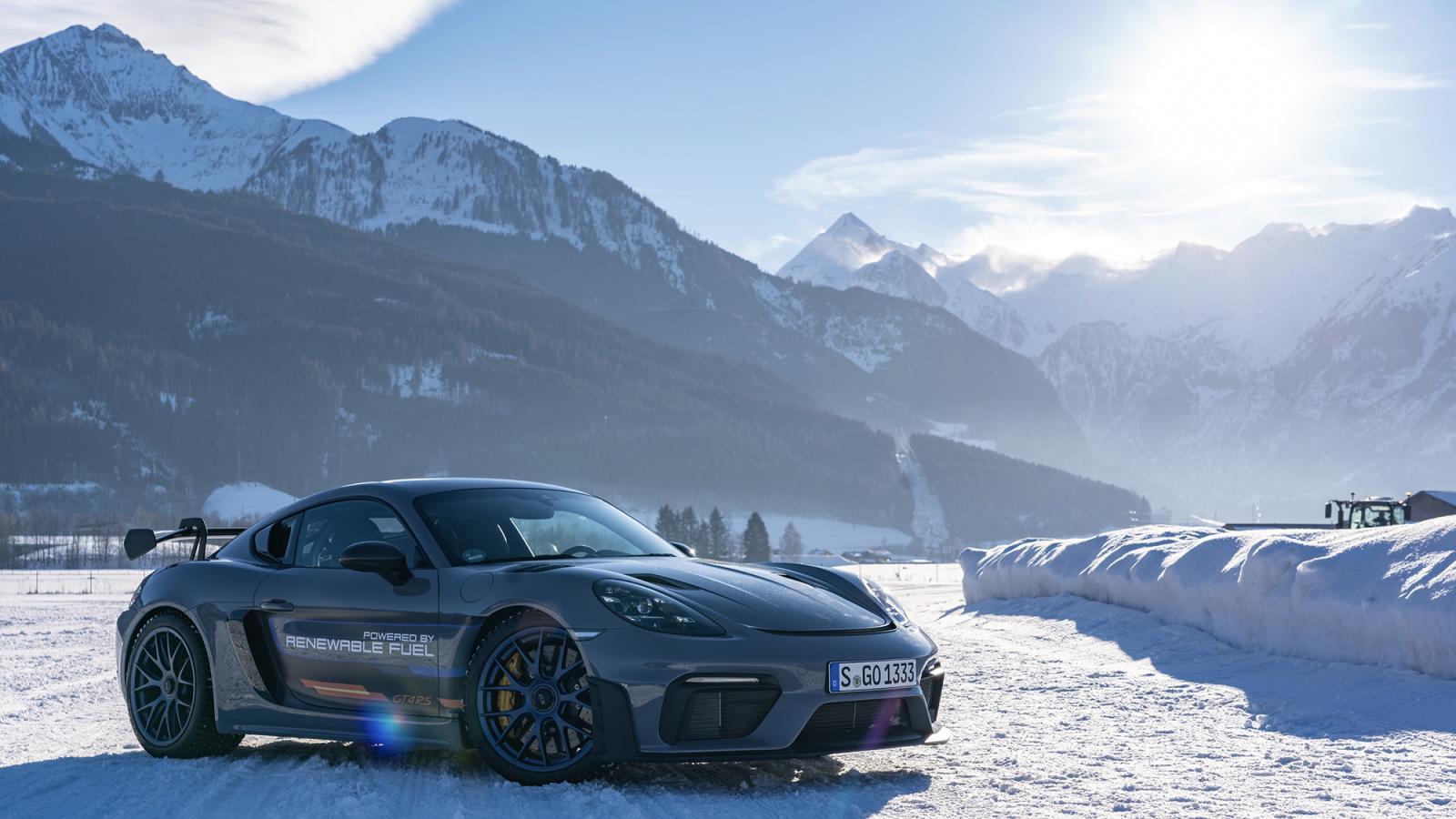 Porsche 718 Cayman GT4 RS現身雪地賽事GP Ice Race，來自綠色燃料的保時捷動力！