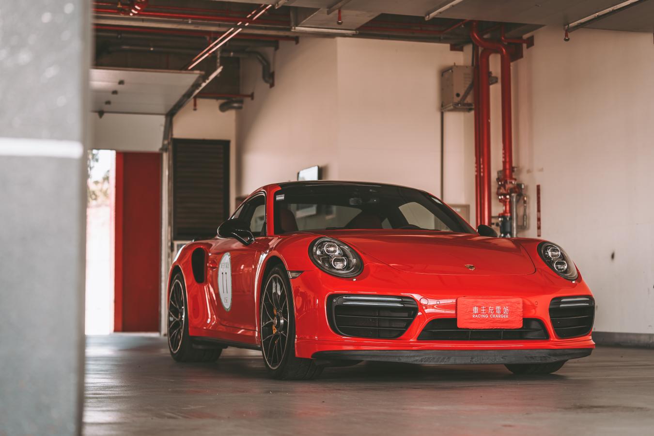Porsche 911 Turbo S (991.2)車主開箱心得評價：很GT很舒適，不代表跑的慢 #23彎1:52.4內含專業車手測試評價 & 911輪胎測試