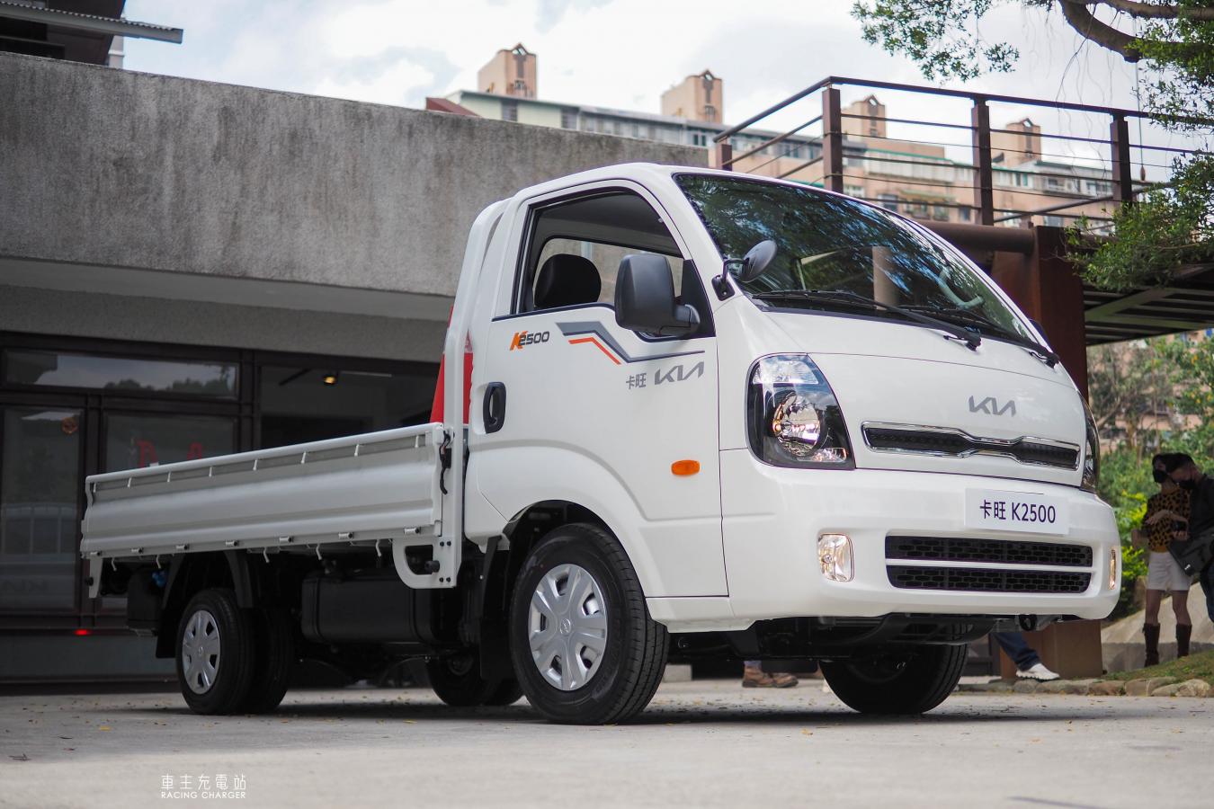 2022 KIA 卡旺K2500正式發表，同級唯一四輪傳動雙廂車型！-車主充電站