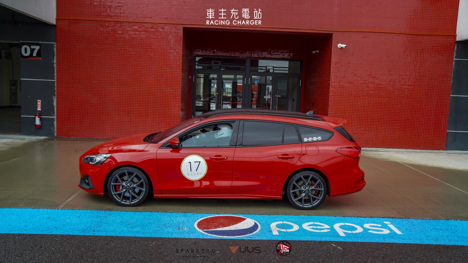 Ford Focus ST Wagon（MK4）改裝輪胎、來令片心得評價-車主Aaron-車主充電站
