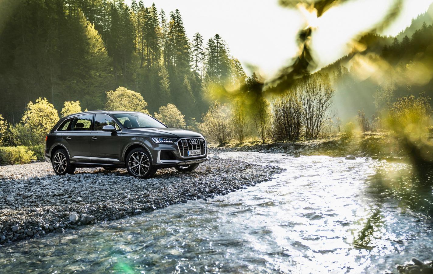 Audi SQ7正式在台上市，高性能運動休旅多一選擇！-車主充電站