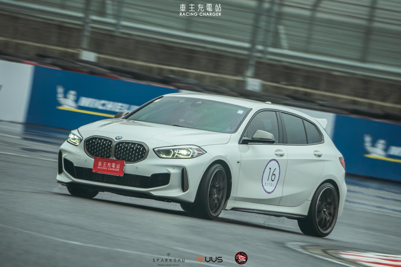 BMW M135i（F40）車主開箱心得評價：兼具載小孩又能跑山的鋼砲，維持家庭美滿的最好選擇！