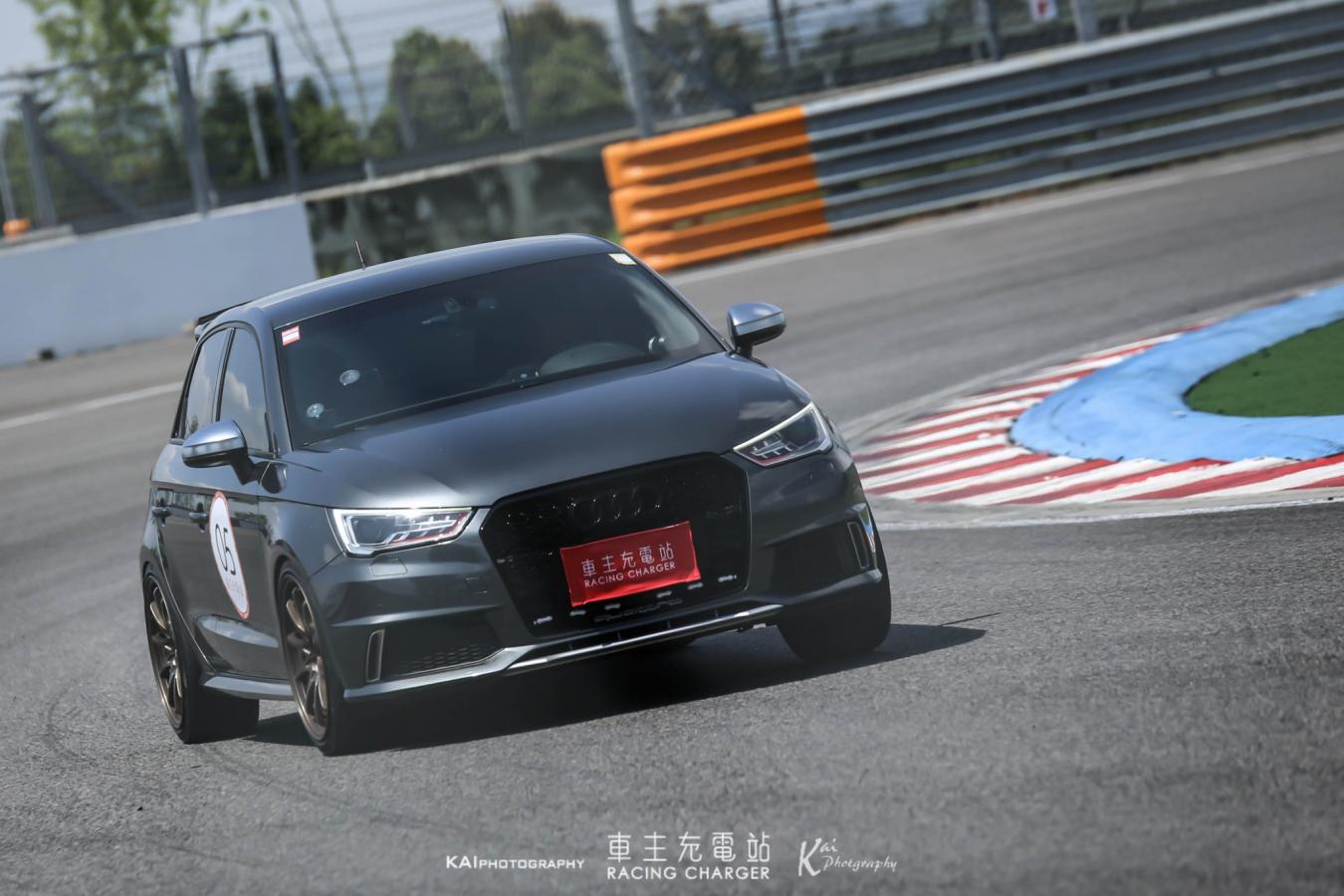 Audi S1（8X）車主開箱心得評價：外表看似一台普通的A1，引擎室內卻藏著一具430匹的EA888！
