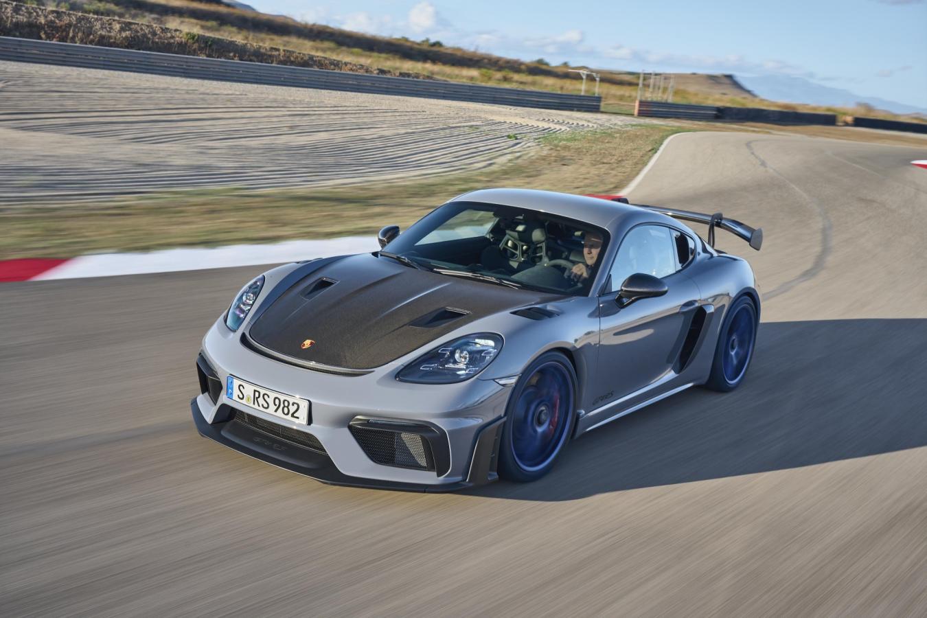 全新Porsche 718 Cayman GT4 RS 首度在台亮相！
