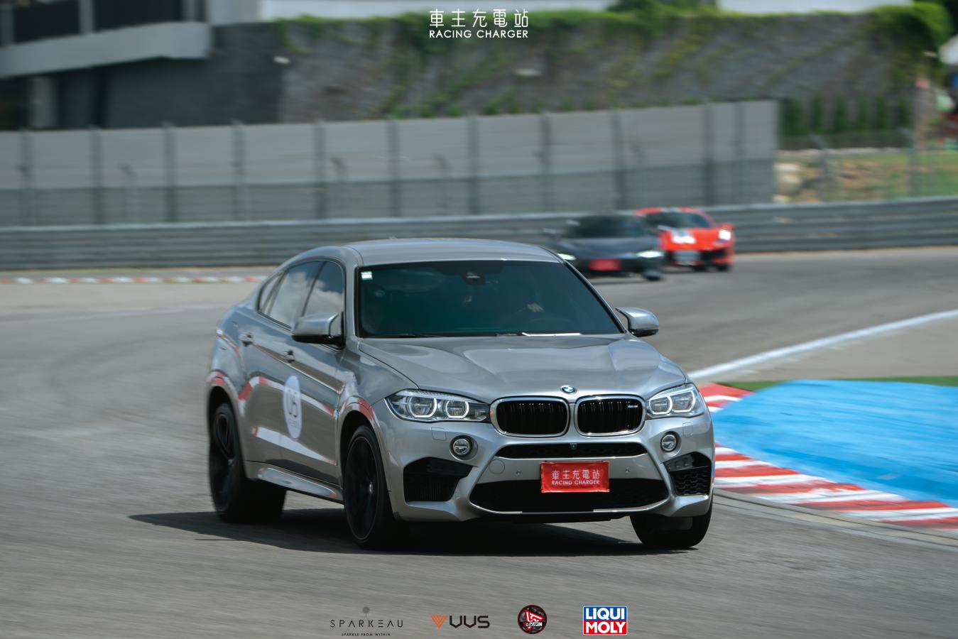 BMW X6 M（F86）車主開箱心得評價：原本要買8系列，一轉頭太座就被X6 M給征服了！