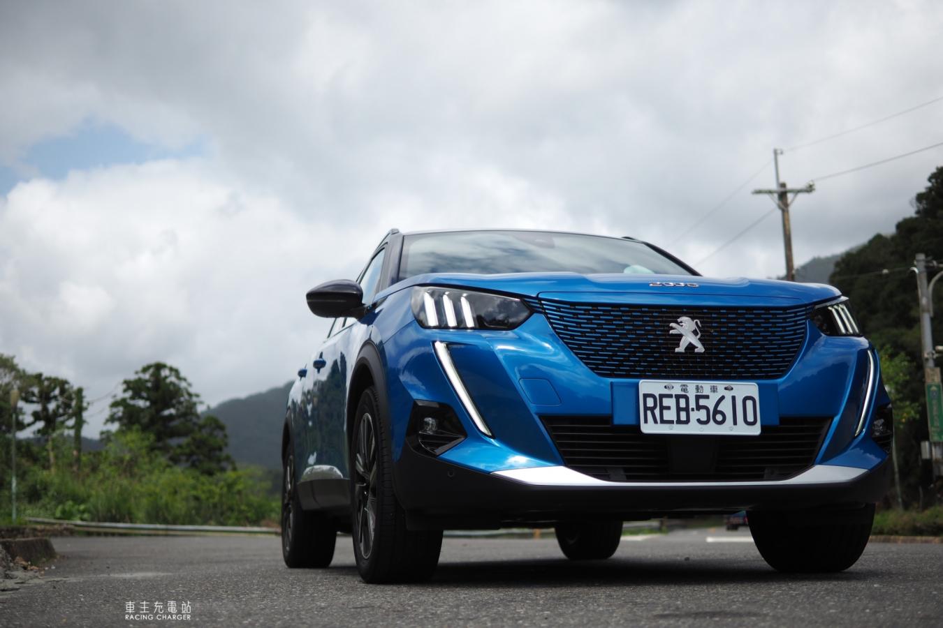 Peugeot e-2008 GT Pack一日車主開箱心得評價：又美又浪漫的法系電動車。