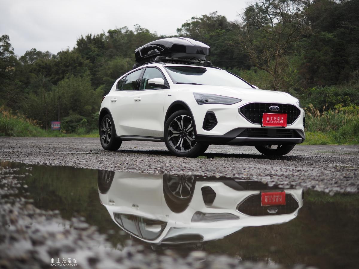 2023年式小改款Ford Focus Active Vignale一日車主試駕心得：多花六萬配備滿很多，直上頂規才划算！