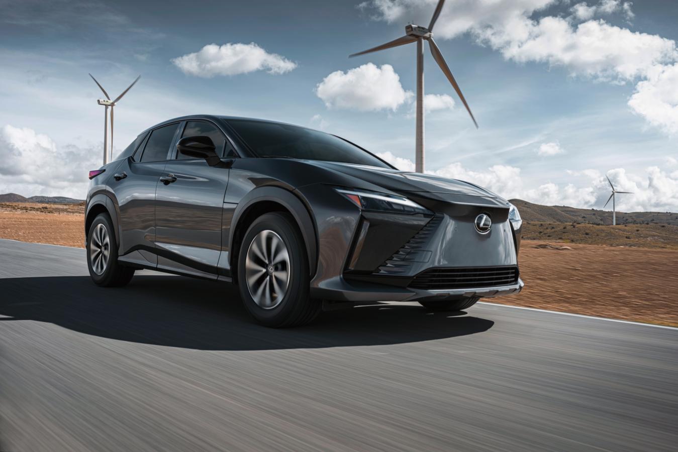 Lexus RZ 450e首波30台配額，線上預選享優先交車！