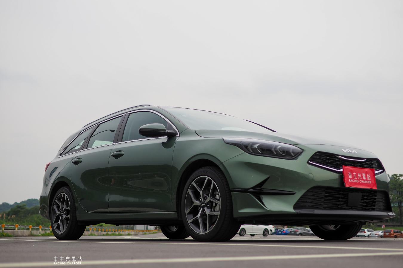 KIA Ceed Sportswagon MHEV一日車主開箱心得評價：內斂、沉穩，源自歐洲血統的韓系Wagon！