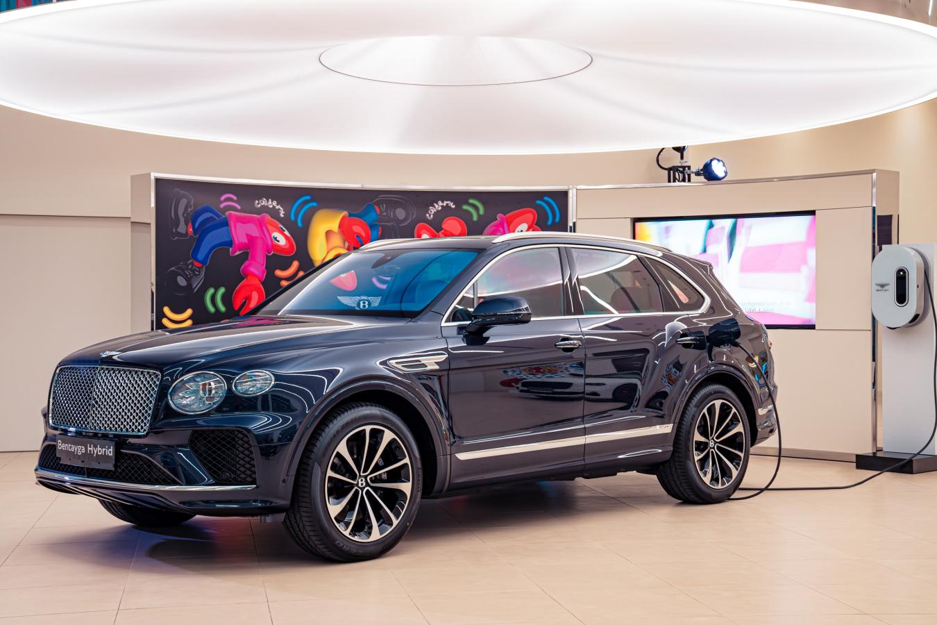 白石藝廊 × 龍蝦先生登陸Bentley Taipei，三方跨界合作！
