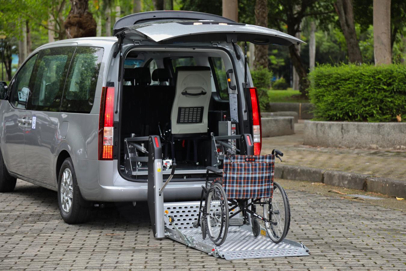 Hyundai STARIA推出福祉車款，共建無障礙出行新格局！