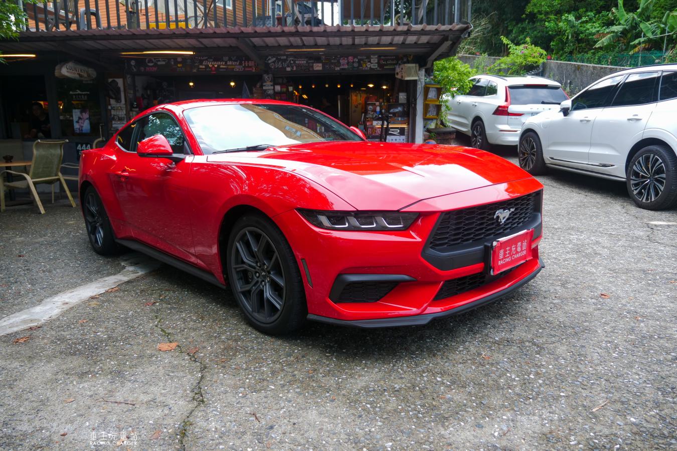 Ford Mustang 2.3T大改款（MK7）一日車主開箱心得評價：大六卡鉗超有誠意，建議爽買2.3T！
