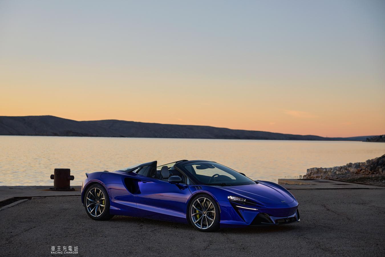 全新McLaren Artura Spider油電動力的敞篷駕馭樂趣！