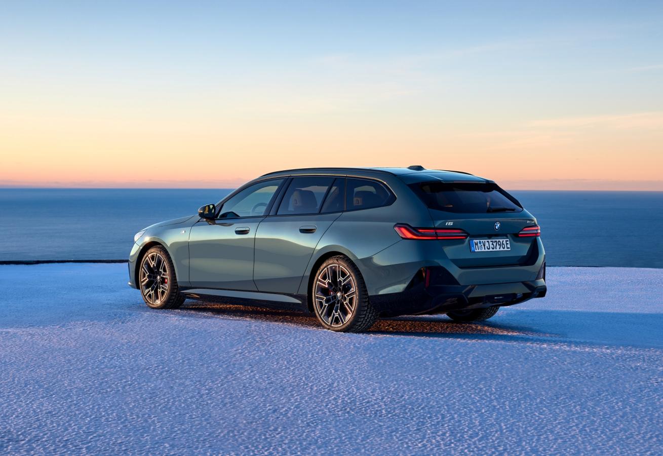 全新BMW i5 Touring純電豪華旅行車預購啟動，強勢襲捲豪華電能市場！