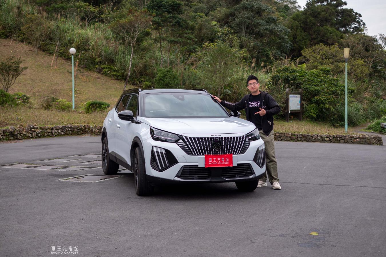 Peugeot 2008 GT Pack一日車主開箱心得評價：要操控有舒適、要動力有帥度！