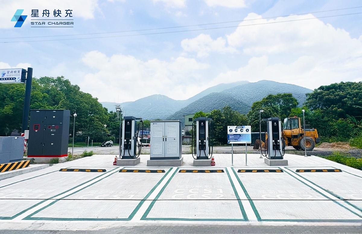 星舟快充攜手台鐵打造東部鐵路充電網，2026將啟用15座高功率專用站！