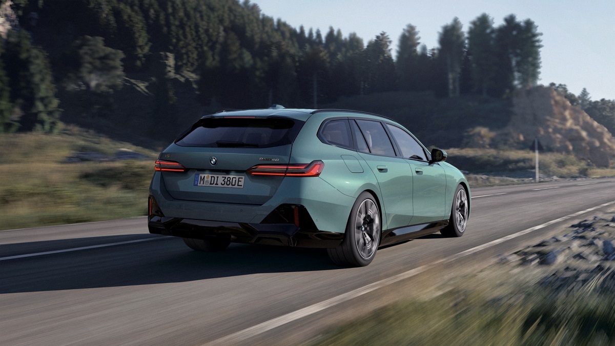全新2026年式BMW i5、BMW i5 Touring，續航里程與性能表現全面進化！