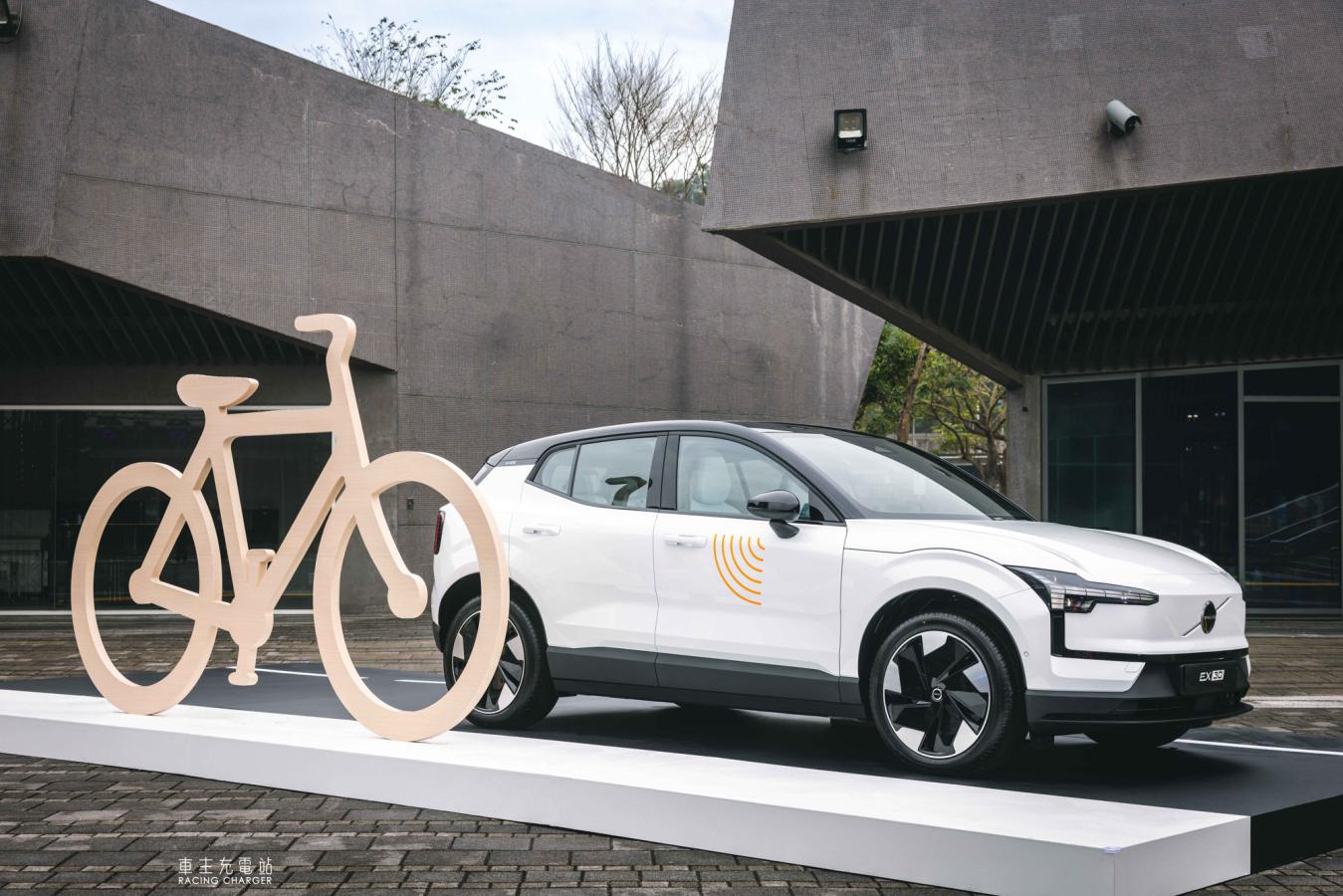 Volvo EX30 創世代北歐極智純電休旅登場！